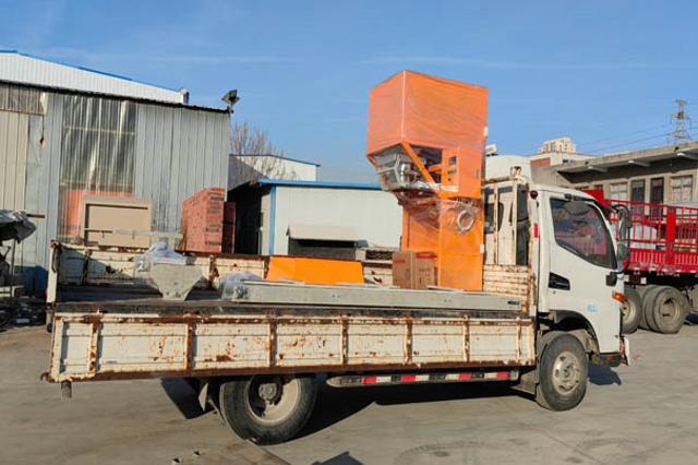 自動(dòng)碼垛機(jī)械 自動(dòng)碼垛機(jī)械